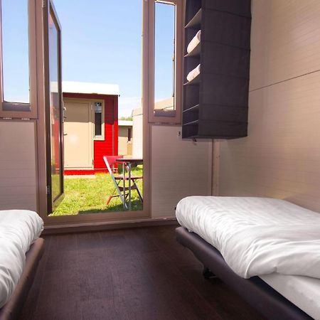 Pop-Up Hotel Songfestival Klaaswaal Ngoại thất bức ảnh